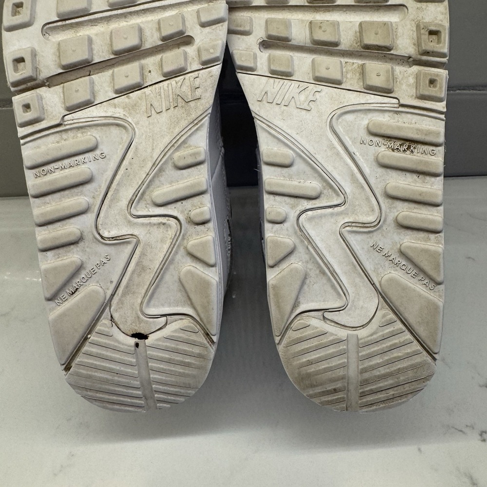 Nike Air Max 90 Kids Sneakers 3Y White Leather Swoosh CD6867-100 - Picture 16 of 16